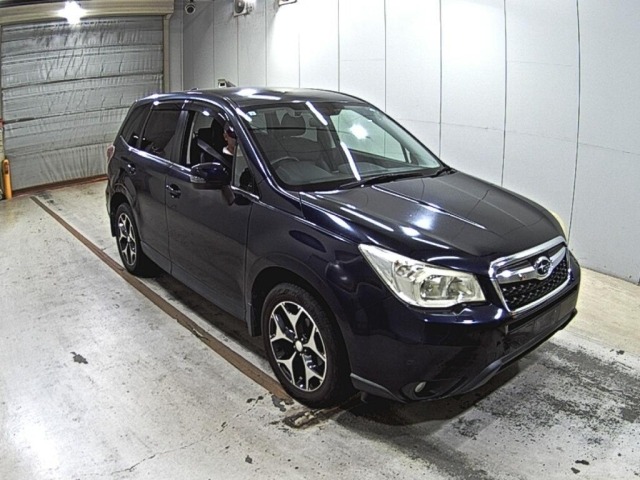 Subaru FORESTER 2013 8359007-0