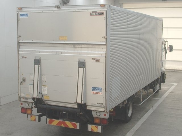 Isuzu FORWARD 2016 8358439-1