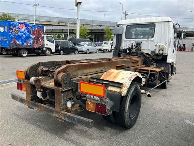Isuzu FORWARD 2001 8358440-5