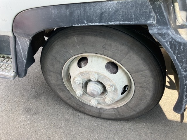Isuzu FORWARD 2007 8358442-8
