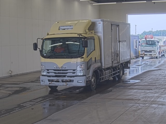 Isuzu FORWARD 2015 8358443-0