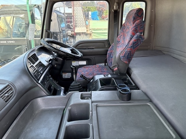 Isuzu GIGA 2006 8359489-5