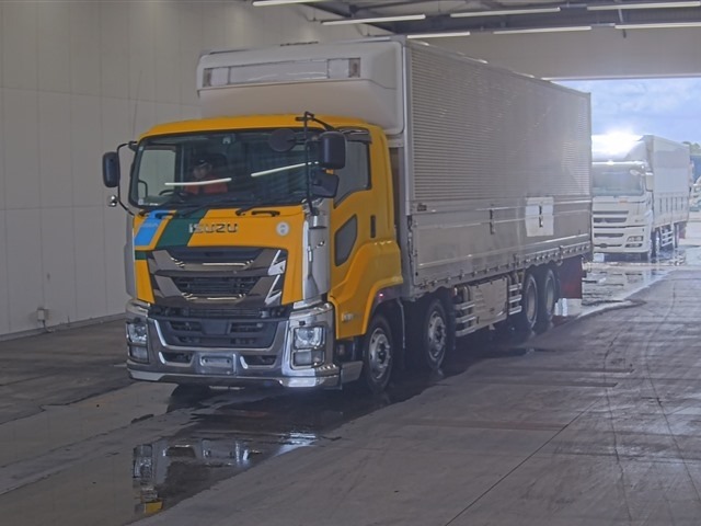 Isuzu GIGA 2018 8359510-0