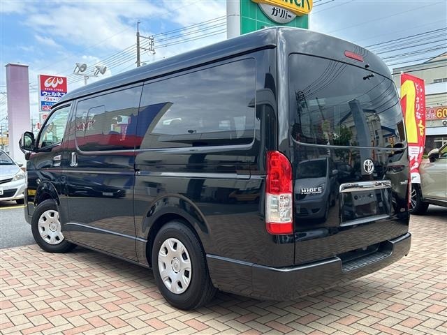 Toyota HIACE VAN 2021 8359490-13