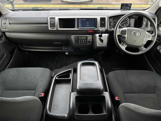 Toyota HIACE VAN 2021 8359490-14