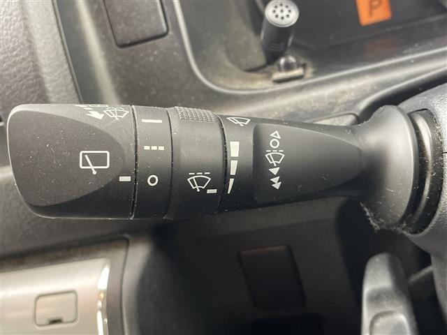Toyota HIACE VAN 2017 8359491-3