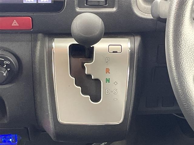 Toyota HIACE VAN 2017 8359491-8