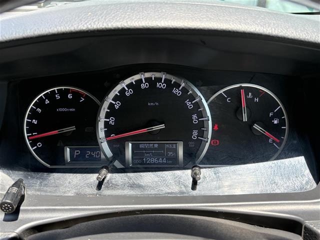 Toyota HIACE VAN 2017 8359494-19