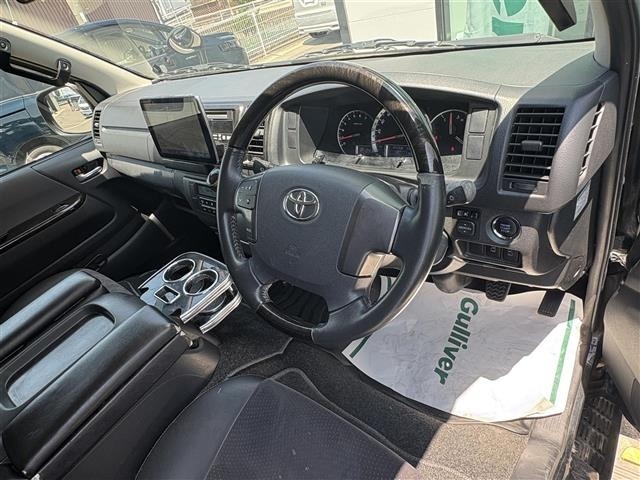 Toyota HIACE VAN 2017 8359494-4
