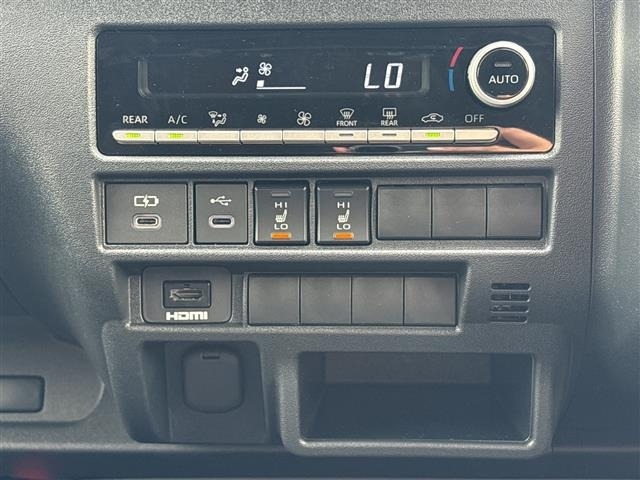 Toyota HIACE VAN 2026 8359495-10