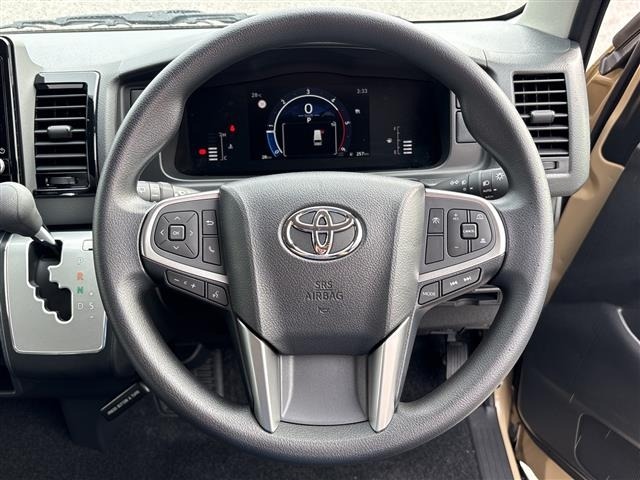 Toyota HIACE VAN 2026 8359495-16