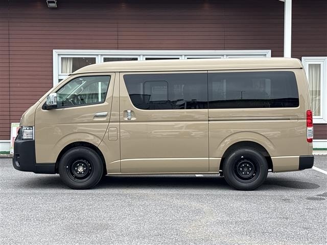 Toyota HIACE VAN 2026 8359495-6