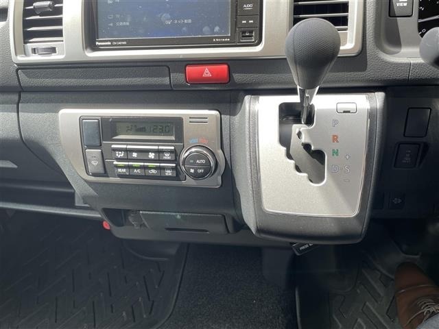 Toyota HIACE VAN 2025 8359497-21