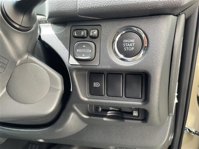 Toyota HIACE VAN 2025 8359497-7