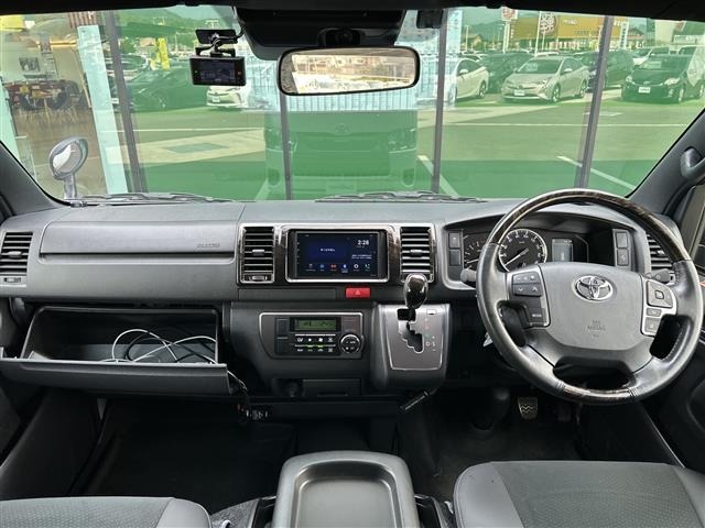 Toyota HIACE VAN 2024 8359498-14