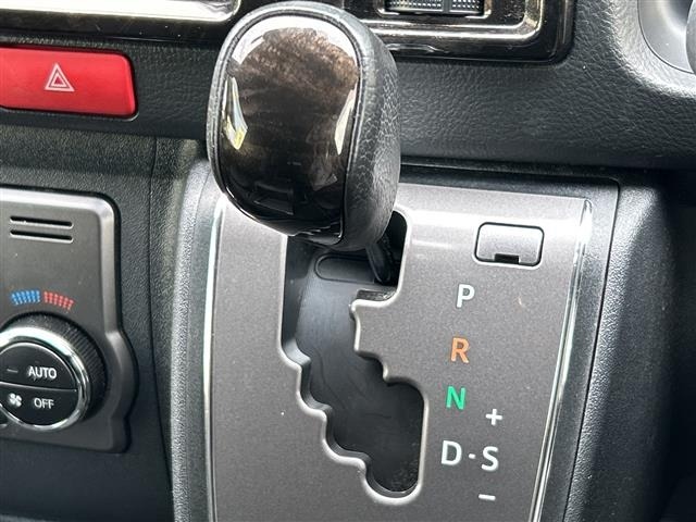 Toyota HIACE VAN 2024 8359498-20