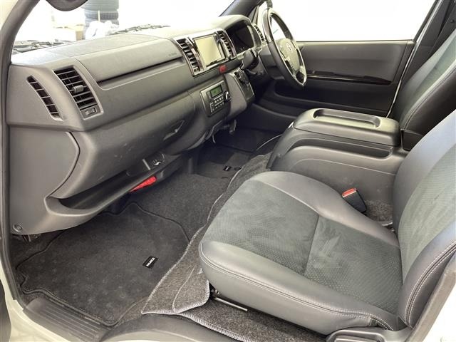 Toyota HIACE VAN 2021 8359499-6