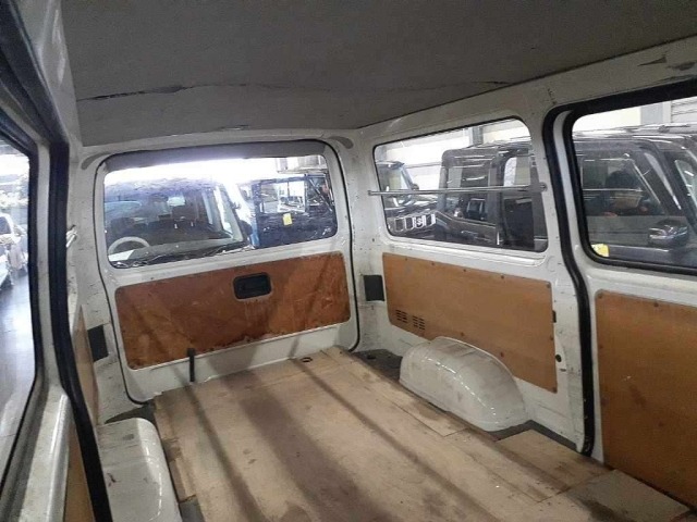 Toyota HIACE VAN 2015 8359516-11