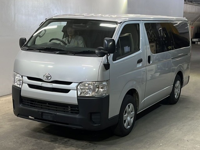 Toyota HIACE VAN 2019 8359520-0