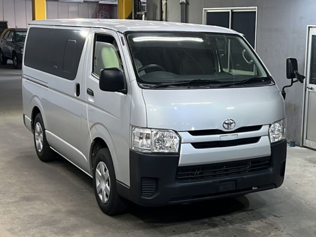 Toyota HIACE VAN 2019 8359520-4