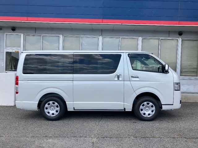 Toyota HIACE VAN 2026 8359522-3