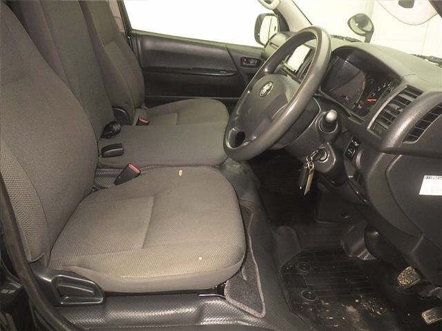 Toyota HIACE VAN 2017 8359526-5