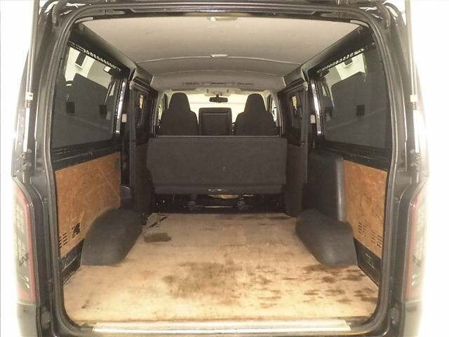 Toyota HIACE VAN 2017 8359526-7