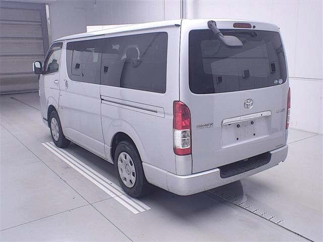 Toyota HIACE VAN 2020 8359527-1