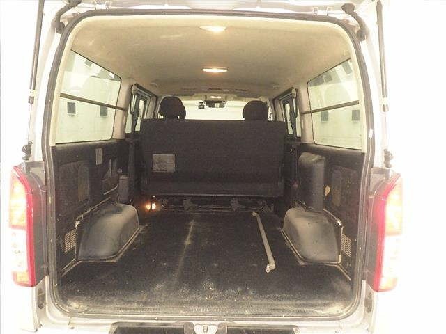 Toyota HIACE VAN 2020 8359527-7