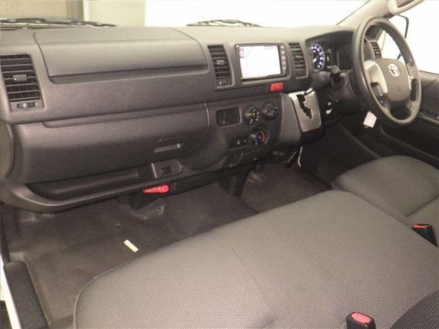 Toyota HIACE VAN 2021 8359530-4