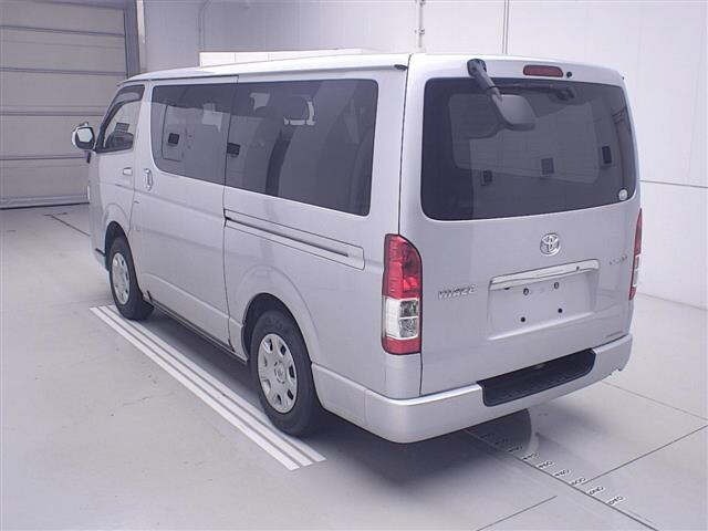 Toyota HIACE VAN 2017 8359532-1
