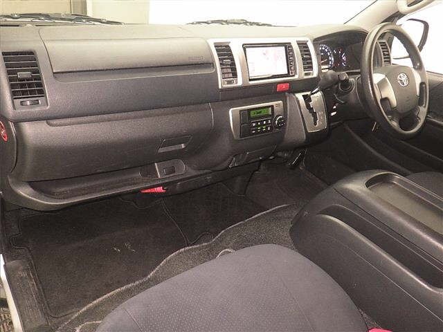 Toyota HIACE VAN 2017 8359532-4