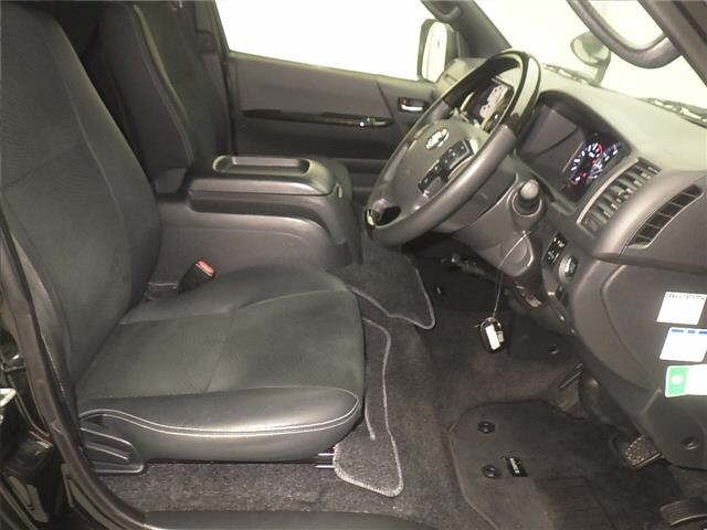 Toyota HIACE VAN 2022 8359534-5