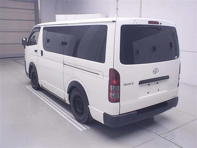 Toyota HIACE VAN 2015 8359535-1