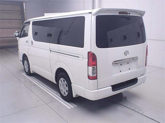 Toyota HIACE VAN 2017 8359539-1