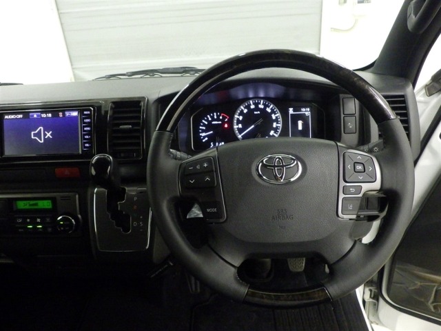 Toyota HIACE VAN 2023 8359541-5