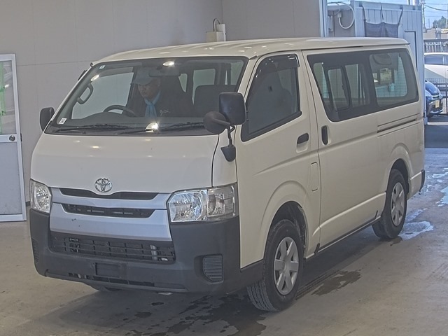 Toyota HIACE VAN 2016 8359543-0