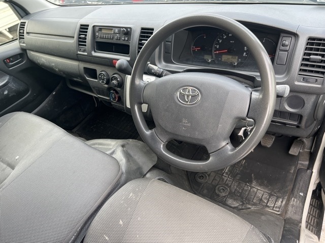 Toyota HIACE VAN 2016 8359543-4