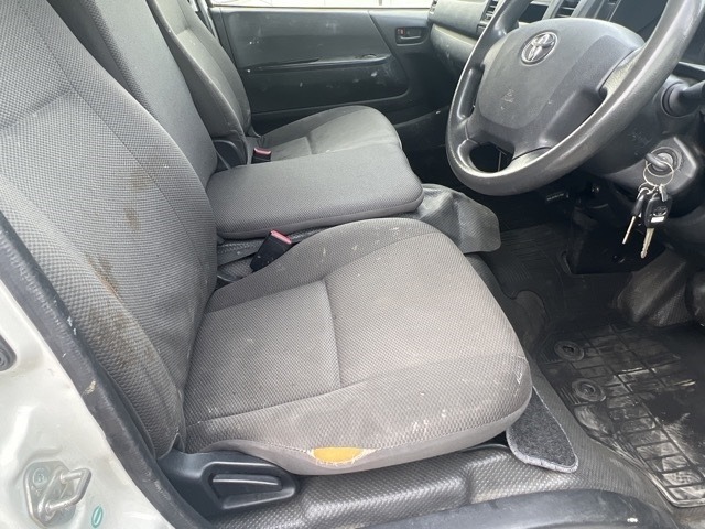 Toyota HIACE VAN 2016 8359543-8