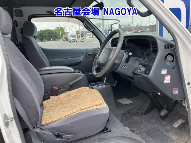 Toyota HIACE VAN 2001 8359545-9