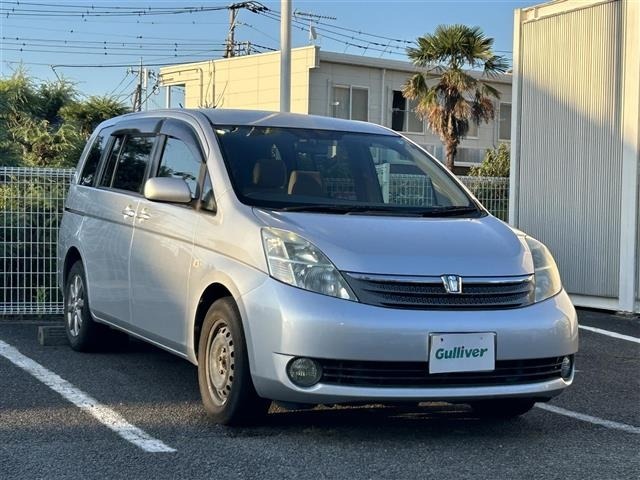 Toyota ISIS 2007 8358713-16