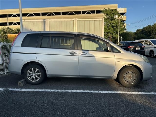 Toyota ISIS 2007 8358713-21