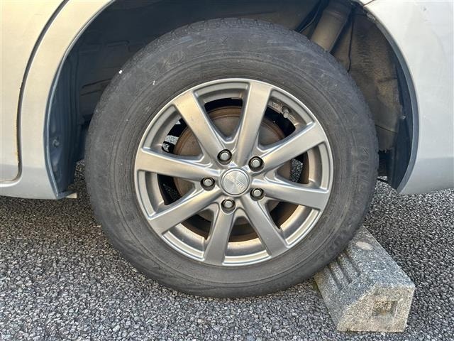 Toyota ISIS 2007 8358713-8