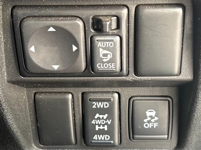 Nissan JUKE 2013 8359119-20