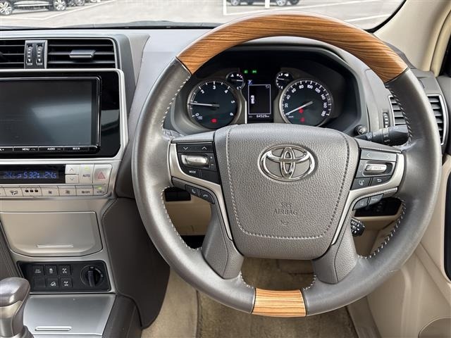 Toyota LAND CRUISER PRADO 2017 8359423-8