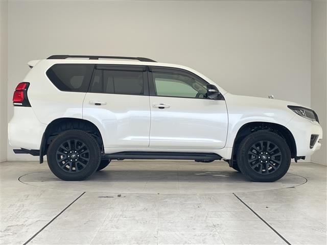 Toyota LAND CRUISER PRADO 2023 8359443-2