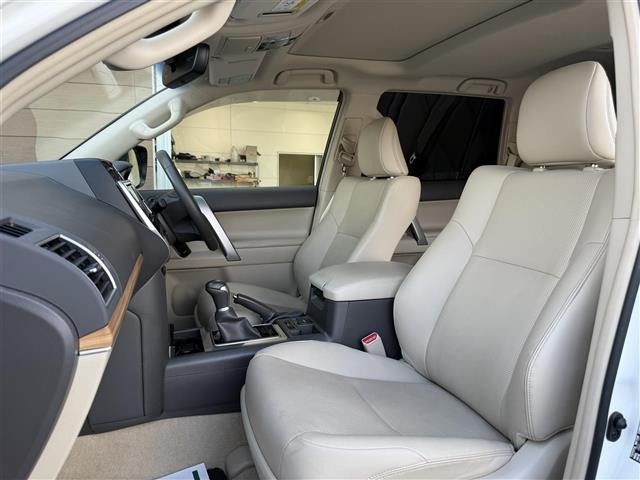 Toyota LAND CRUISER PRADO 2023 8359456-1