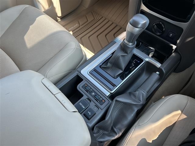 Toyota LAND CRUISER PRADO 2023 8359459-8