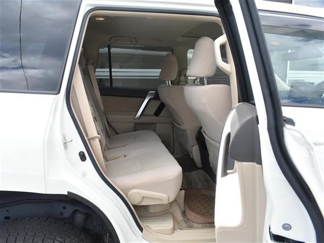 Toyota LAND CRUISER PRADO 2022 8359460-8
