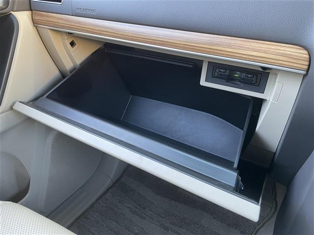 Toyota LAND CRUISER PRADO 2023 8359472-6
